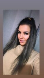 marylebone escort mistress saraby selfie