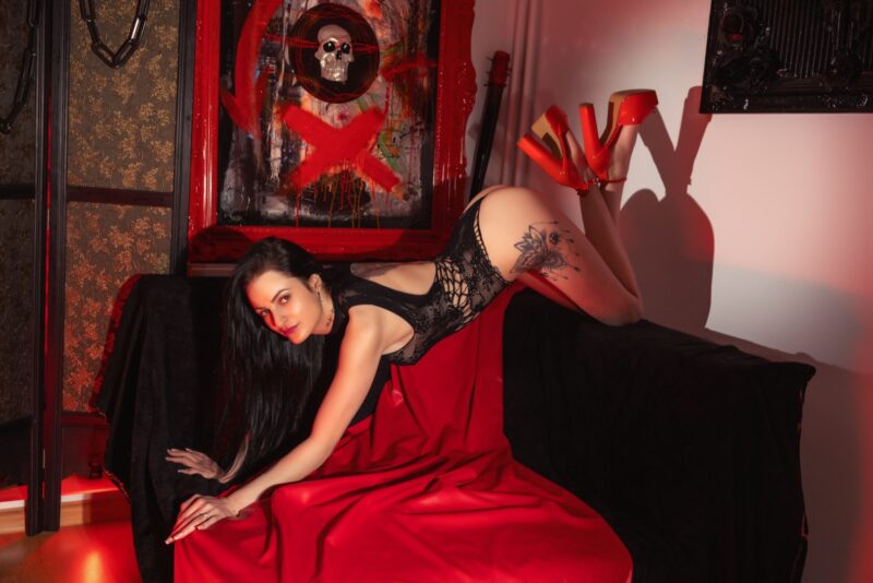 Strap-on London Escort Maya