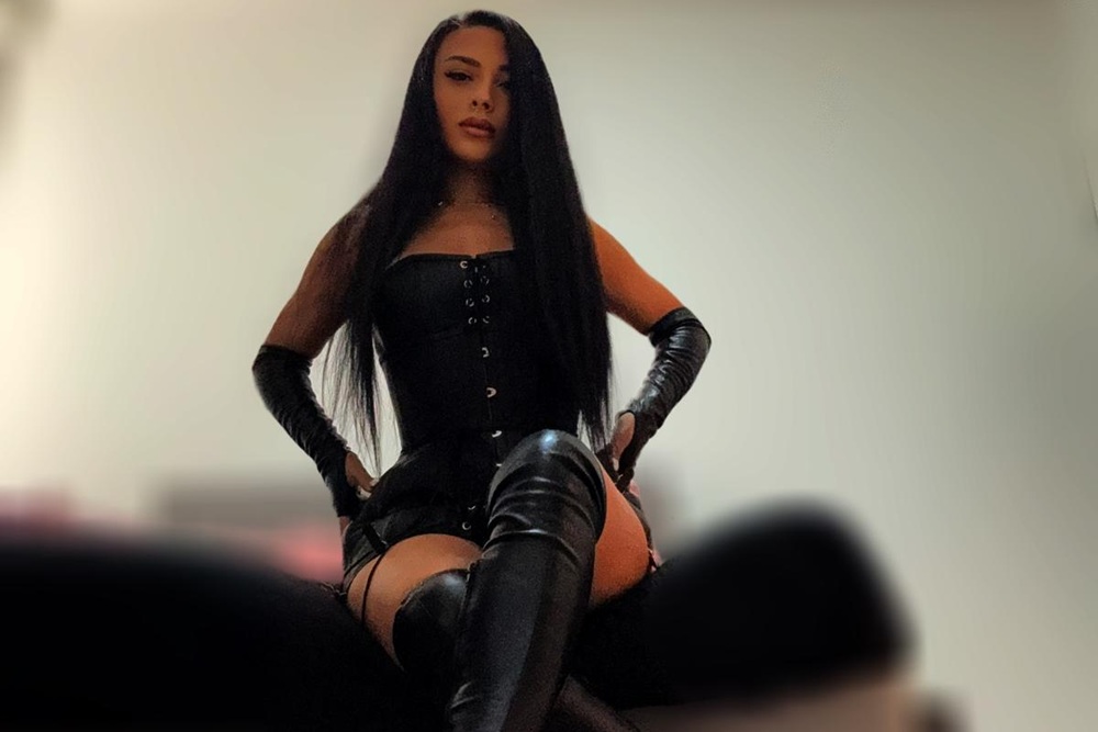 cbt ballbusting escort mistress irina