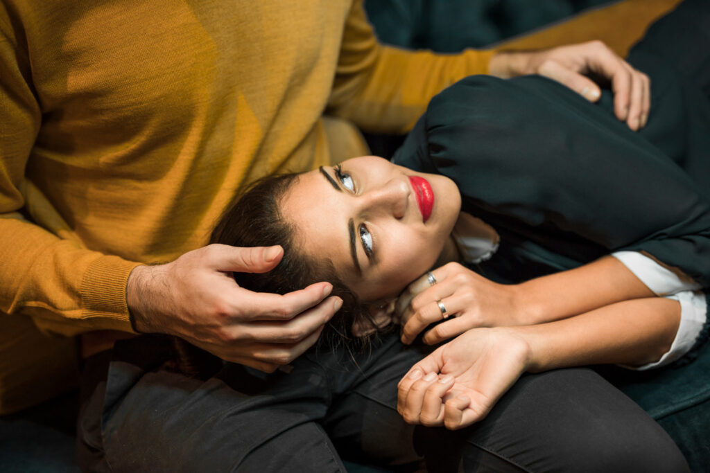 Hypnosis fetishism: surrendering control can be so intense
